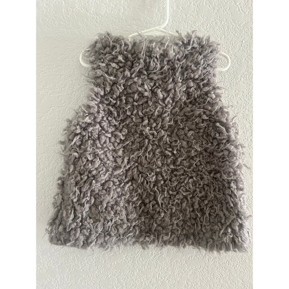 Hanna Andersson Little Girls Gray Winter Fuzzy Vest 5T - Picture 5 of 6